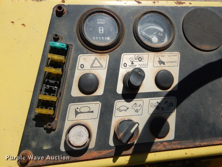image for item DF2209 1990 Bomag BW213D-2 single drum vibratory roller