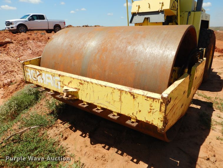 image for item DF2209 1990 Bomag BW213D-2 single drum vibratory roller
