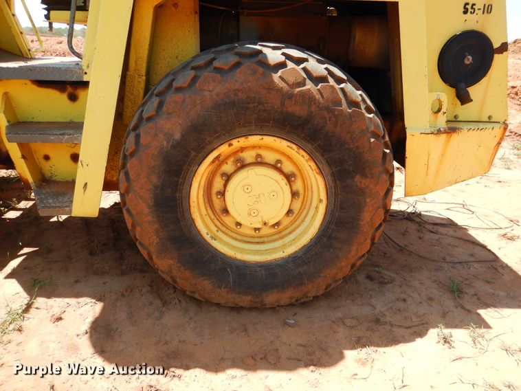 image for item DF2209 1990 Bomag BW213D-2 single drum vibratory roller