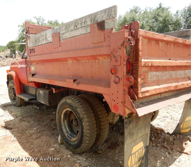 image for item DF2569 1980 GMC dump truck