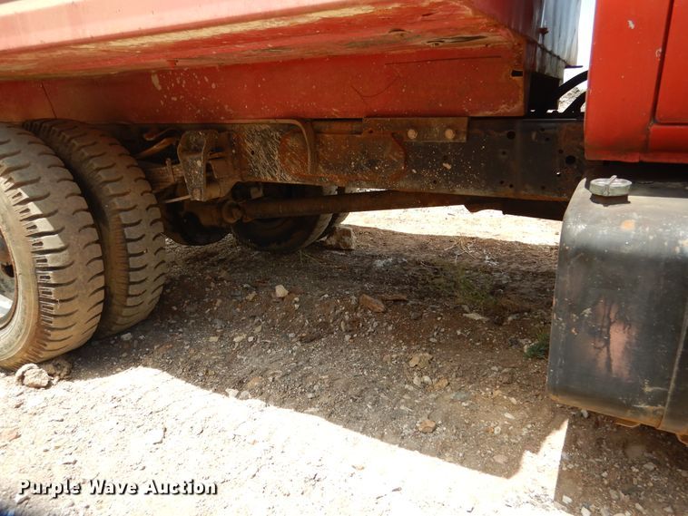 image for item DF2569 1980 GMC dump truck