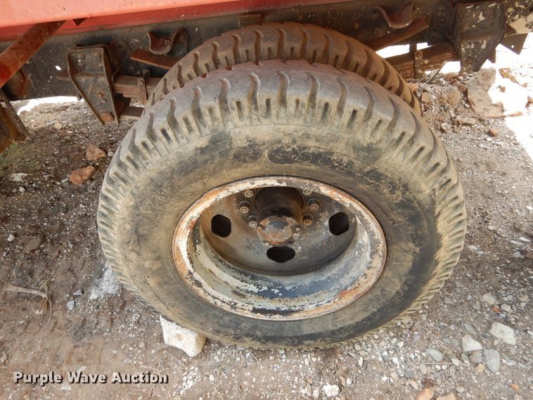 image for item DF2569 1980 GMC dump truck