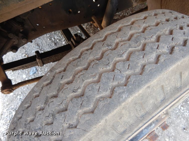 image for item DF2569 1980 GMC dump truck