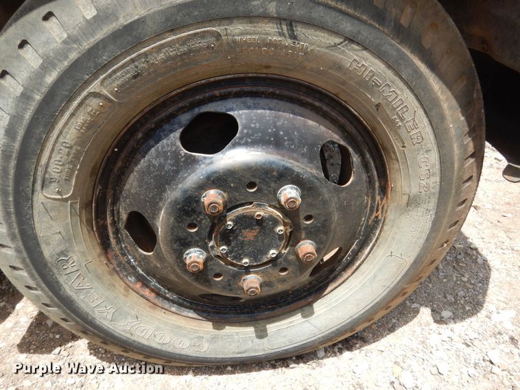 image for item DF2569 1980 GMC dump truck