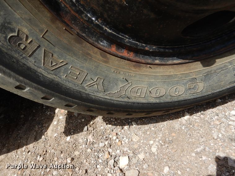 image for item DF2569 1980 GMC dump truck