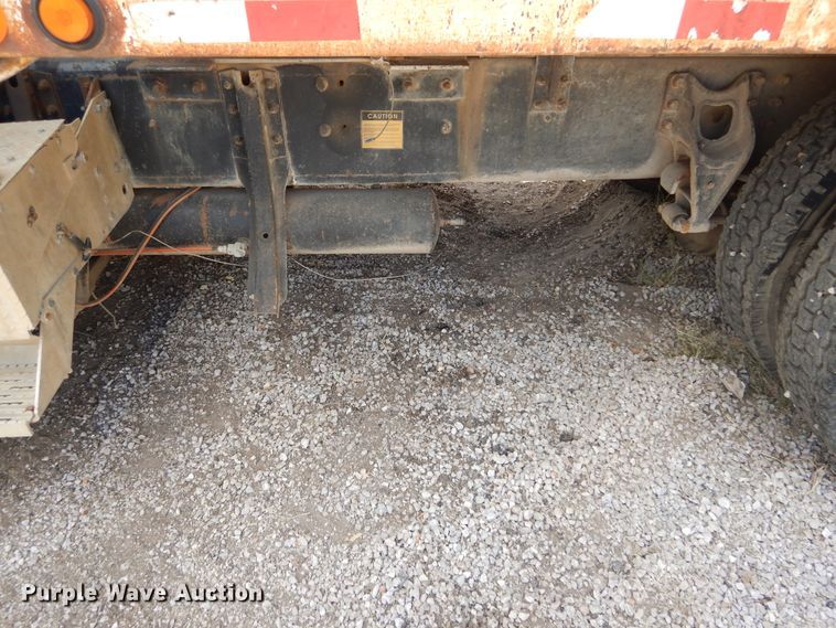 image for item DF2571 1996 International 9200 dump truck