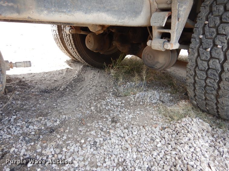 image for item DF2571 1996 International 9200 dump truck