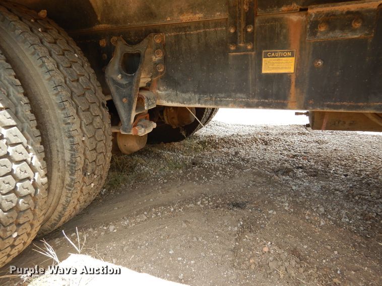 image for item DF2571 1996 International 9200 dump truck