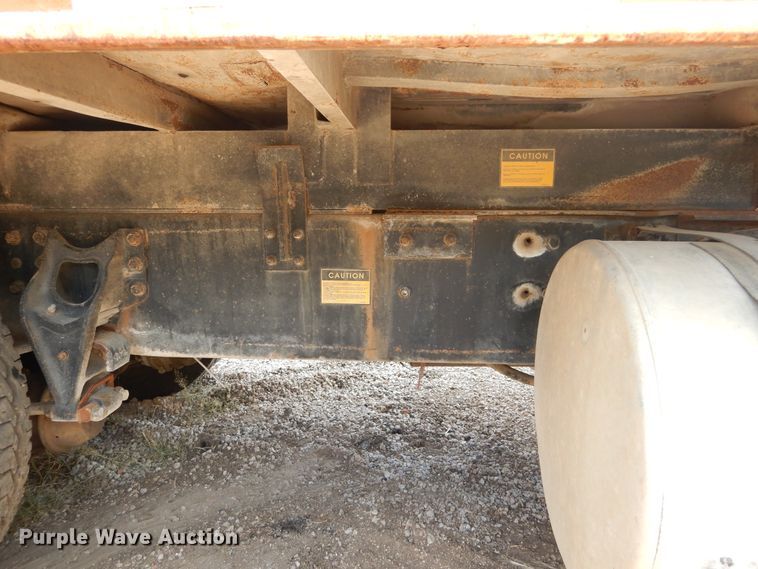 image for item DF2571 1996 International 9200 dump truck