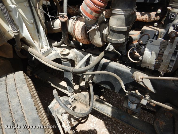 image for item DF2571 1996 International 9200 dump truck