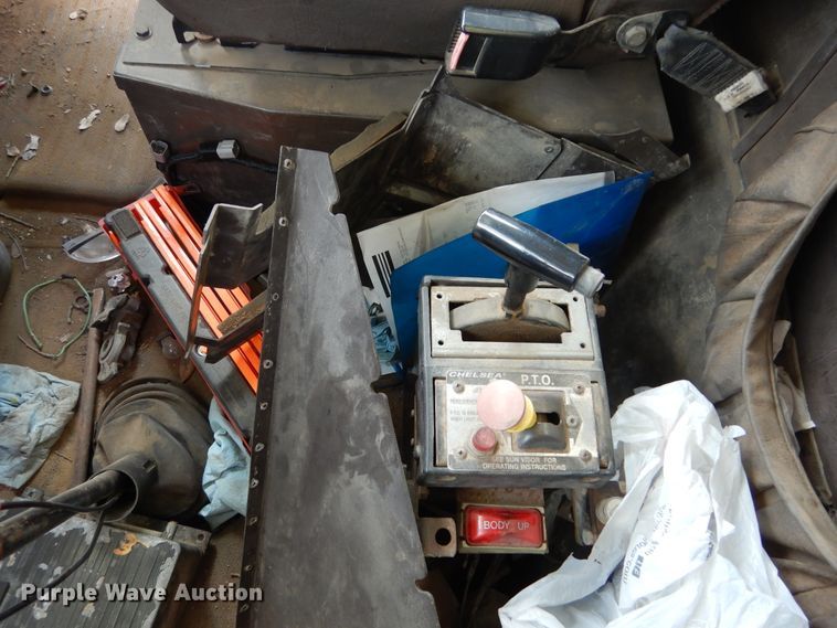 image for item DF2571 1996 International 9200 dump truck