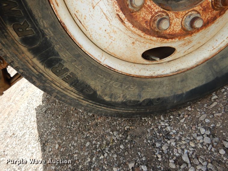 image for item DF2571 1996 International 9200 dump truck