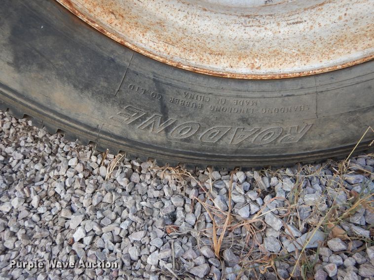 image for item DF2571 1996 International 9200 dump truck