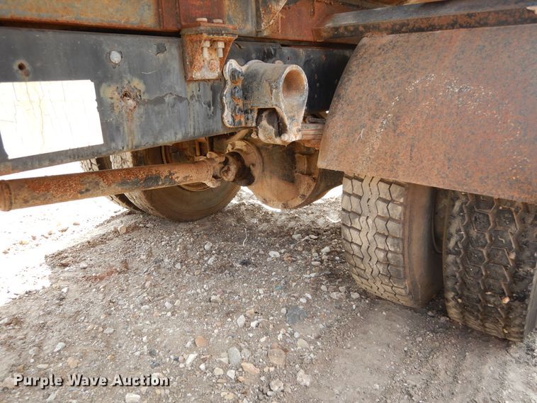 image for item DF2572 1982 Chevrolet C70 tank truck