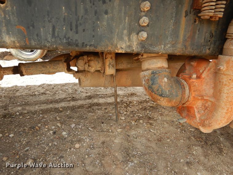 image for item DF2572 1982 Chevrolet C70 tank truck