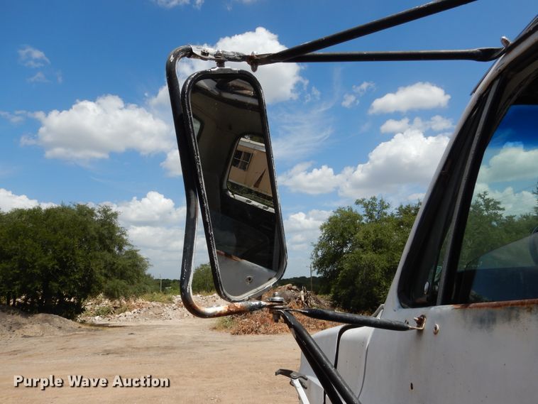 image for item DF2572 1982 Chevrolet C70 tank truck