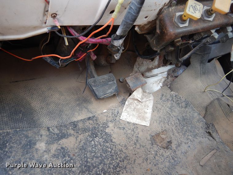 image for item DF2572 1982 Chevrolet C70 tank truck