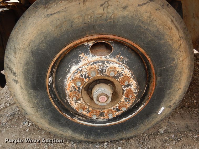 image for item DF2572 1982 Chevrolet C70 tank truck