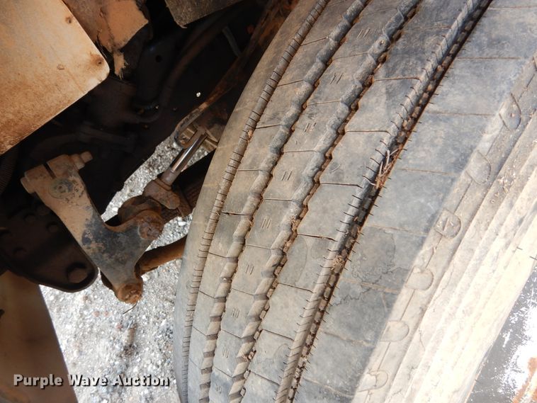 image for item DF2572 1982 Chevrolet C70 tank truck