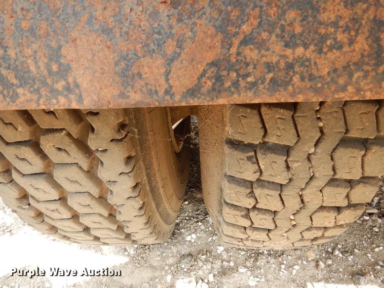 image for item DF2572 1982 Chevrolet C70 tank truck