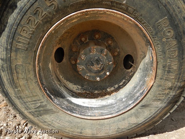 image for item DF2572 1982 Chevrolet C70 tank truck