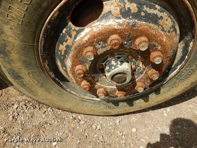 image for item DF2572 1982 Chevrolet C70 tank truck