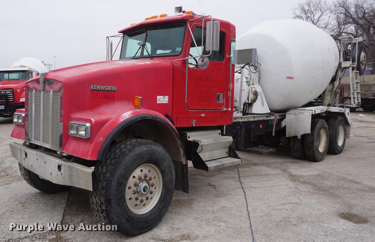 image for item DF7644 1995 Kenworth W900B ready mix truck