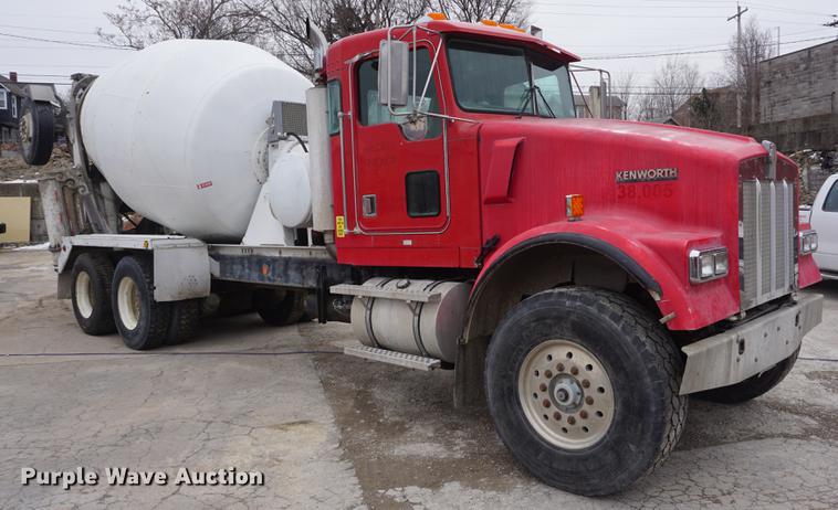 image for item DF7644 1995 Kenworth W900B ready mix truck