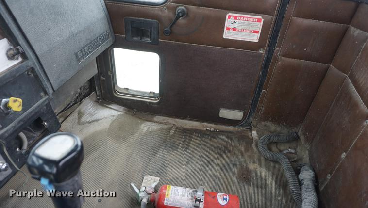 image for item DF7644 1995 Kenworth W900B ready mix truck