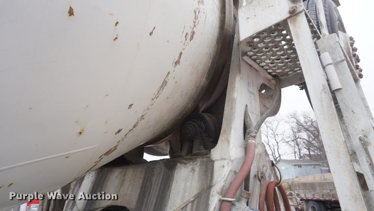 image for item DF7644 1995 Kenworth W900B ready mix truck