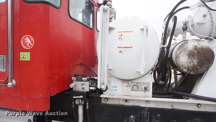 image for item DF7644 1995 Kenworth W900B ready mix truck