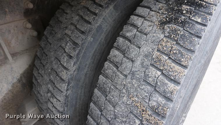 image for item DF7644 1995 Kenworth W900B ready mix truck