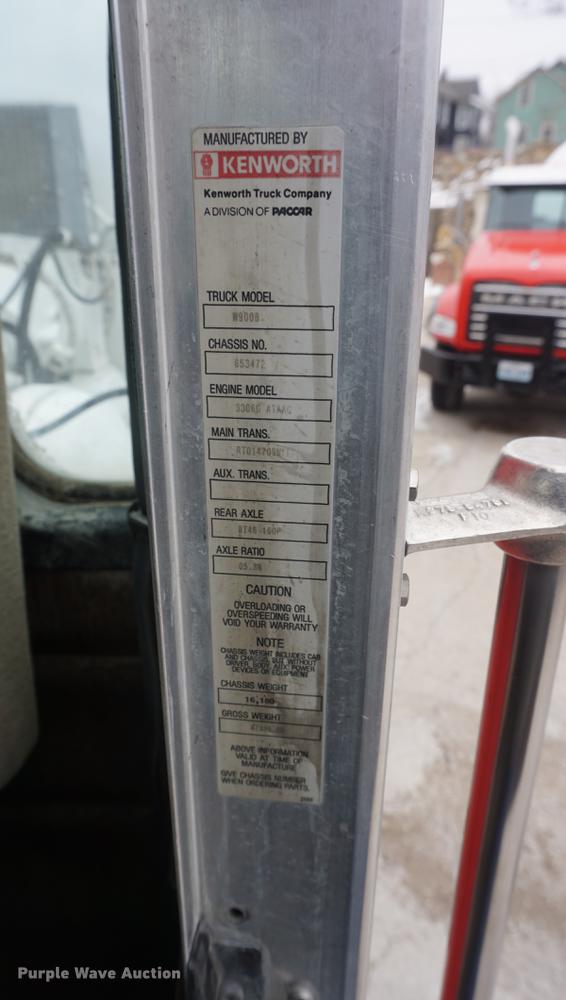 image for item DF7644 1995 Kenworth W900B ready mix truck