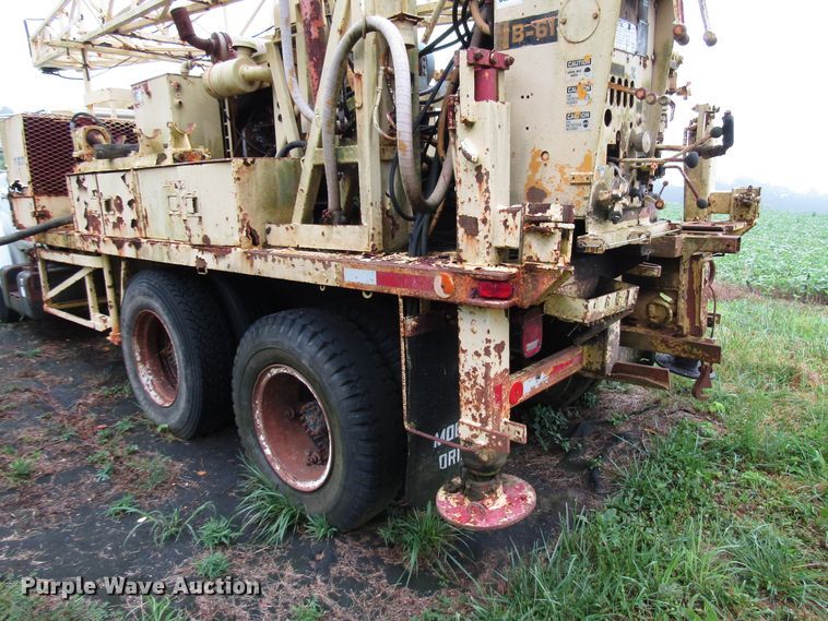 image for item DG1382 Drilling rig