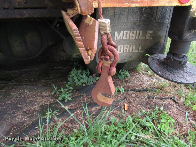 image for item DG1382 Drilling rig