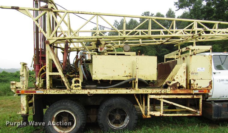 image for item DG1382 Drilling rig
