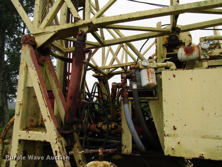 image for item DG1382 Drilling rig