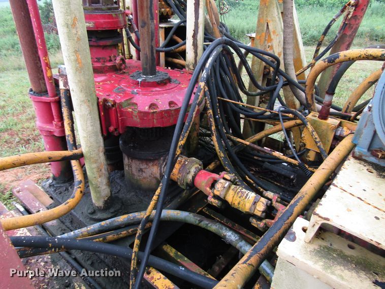 image for item DG1382 Drilling rig