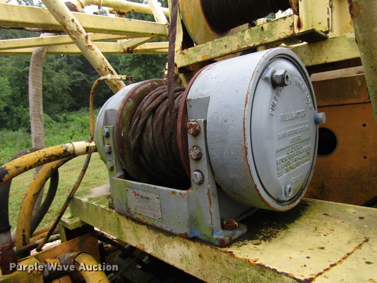 image for item DG1382 Drilling rig