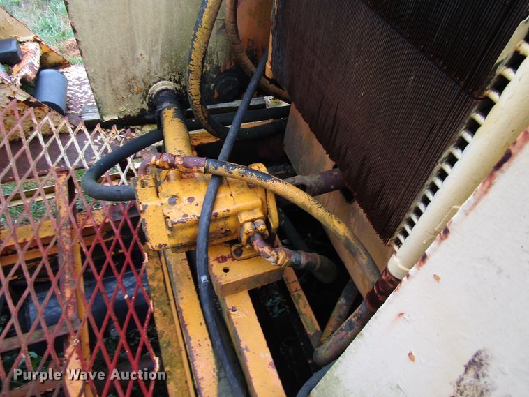 image for item DG1382 Drilling rig