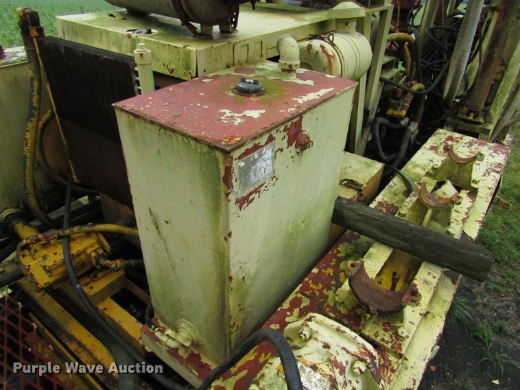 image for item DG1382 Drilling rig