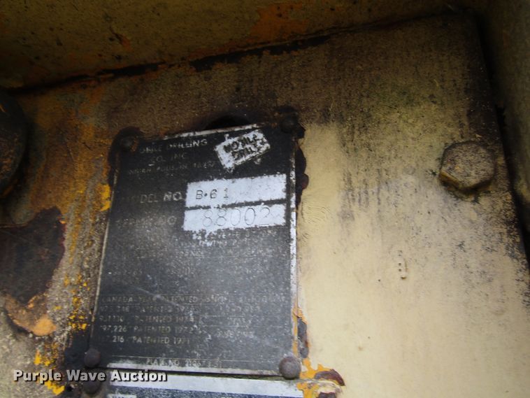 image for item DG1382 Drilling rig