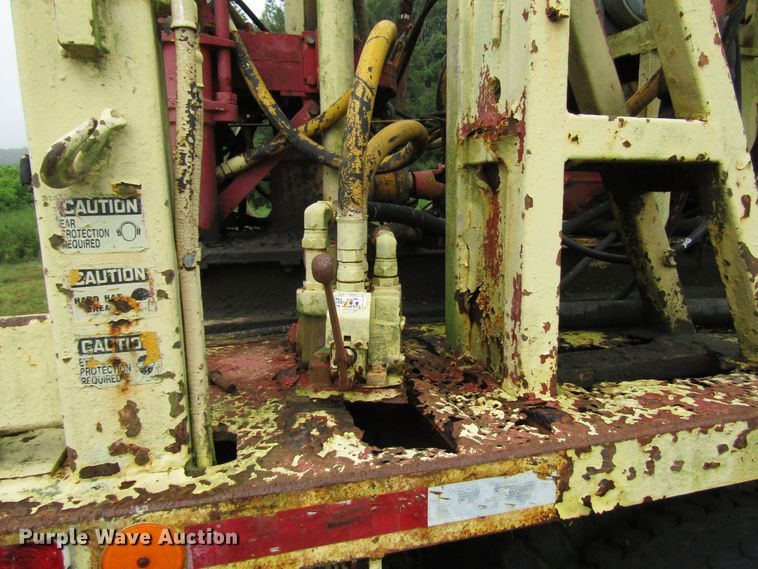 image for item DG1382 Drilling rig