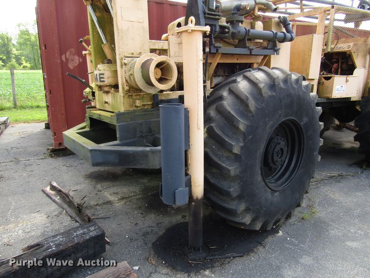 image for item DG1389 Gemco 300 drilling rig