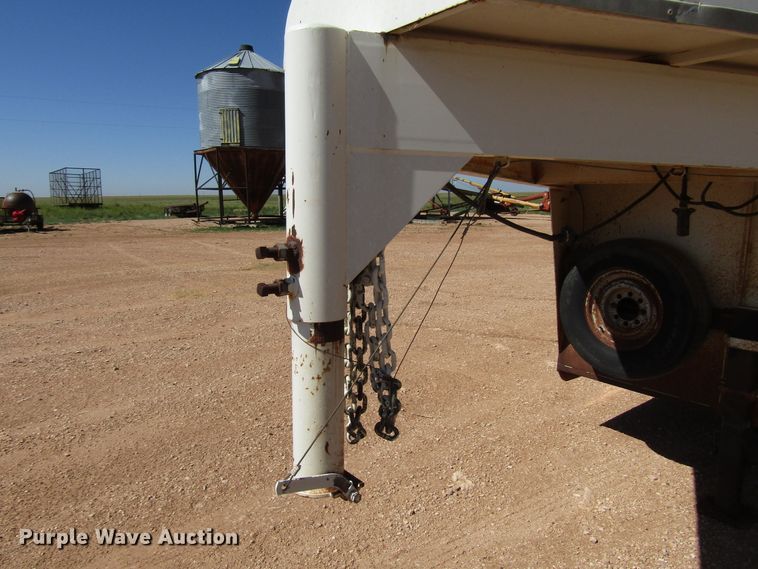 image for item DG1397 2002 Easley enclosed cargo trailer