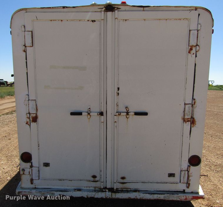 image for item DG1398 1994 Dewitt enclosed cargo trailer