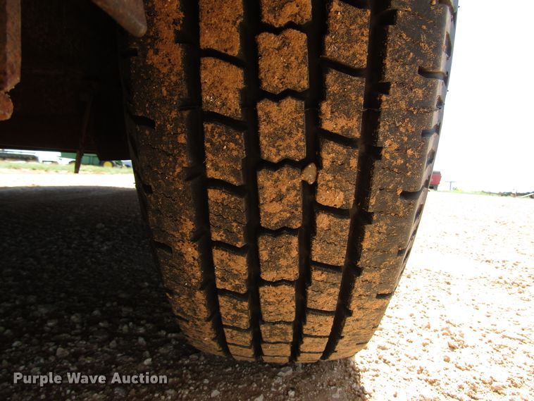 image for item DG1398 1994 Dewitt enclosed cargo trailer