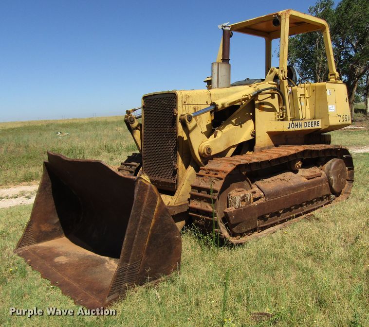 image for item DG1399 1984 John Deere 755A track loader