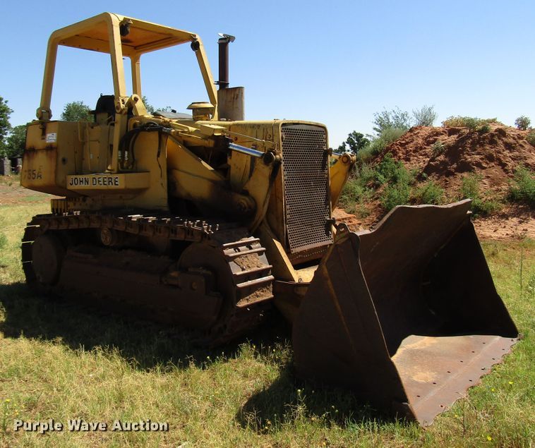 image for item DG1399 1984 John Deere 755A track loader