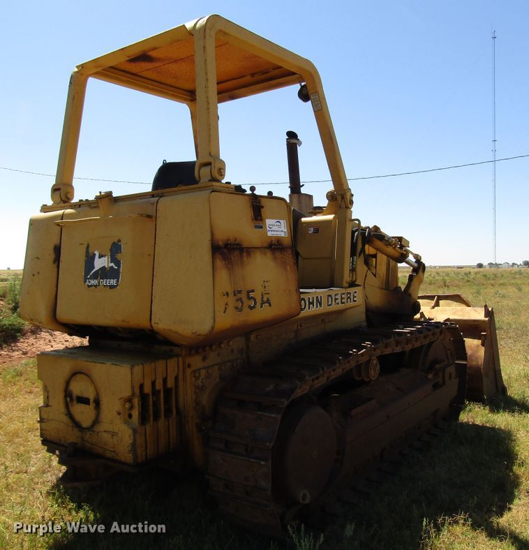 image for item DG1399 1984 John Deere 755A track loader